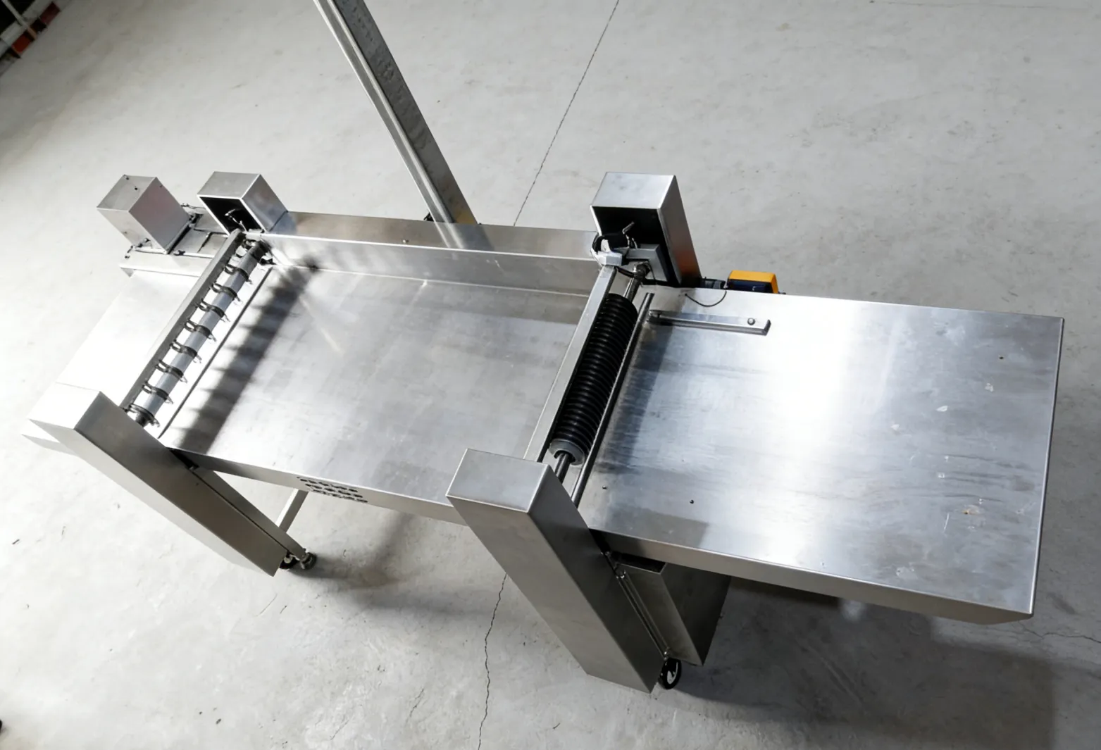 Máquina para cortar e moldar alimentos - Máquina corte - foodmachtech